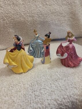 Disney Princess Glitter Mini Figurine Set - Yellow, Blue, Pink, Red